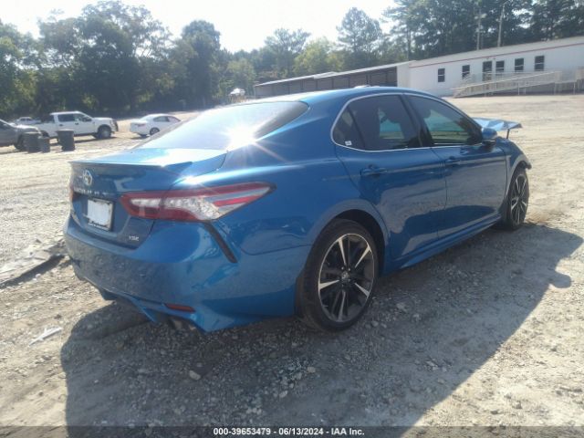 4T1B61HK6JU043427 Toyota CAMRY XSE