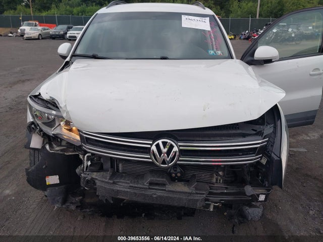 WVGBV7AX4GW581584 Volkswagen TIGUAN S