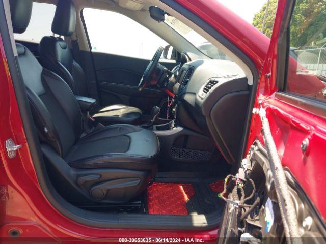 3C4NJCBB1KT851426 Jeep Compass Latitude Fwd