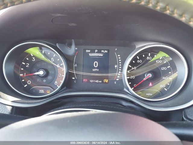 3C4NJCBB1KT851426 Jeep Compass Latitude Fwd