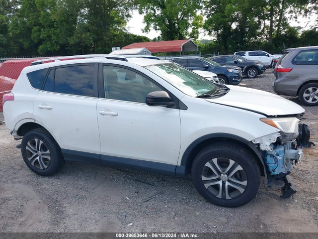 Toyota RAV4 LE 2016 JTMZFREV1GJ081805 Image 13