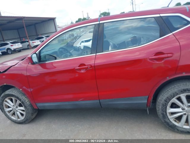 JN1BJ1CP9JW183792 Nissan Rogue Sport S