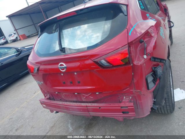 JN1BJ1CP9JW183792 Nissan Rogue Sport S