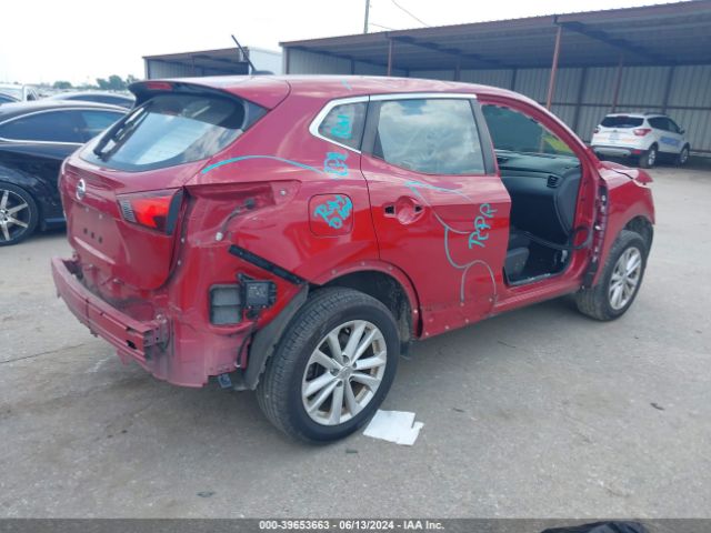 JN1BJ1CP9JW183792 Nissan Rogue Sport S