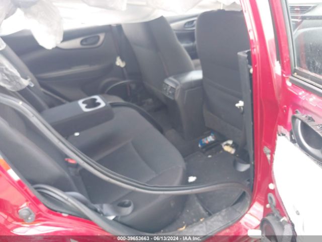 JN1BJ1CP9JW183792 Nissan Rogue Sport S
