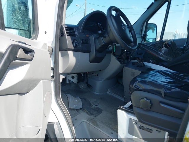 WDAPE7CD8HP509170 Mercedes-Benz Sprinter 2500 Standard Roof V6