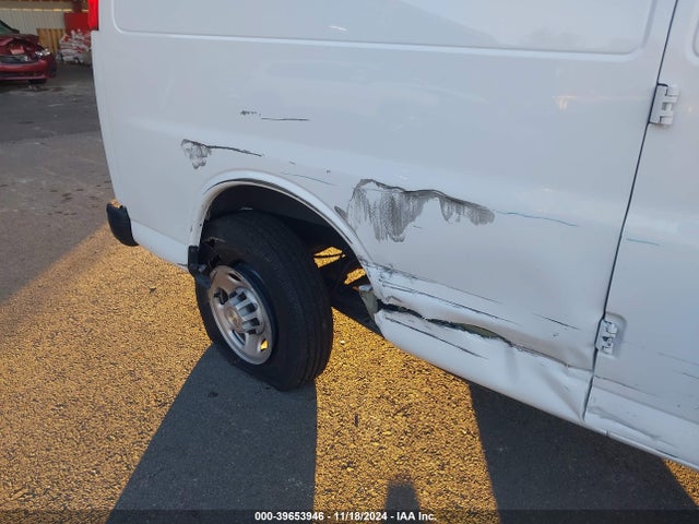 1GCZGHFP0N1281806 Chevrolet Express Cargo Rwd 3500 Extended Wheelbase Wt