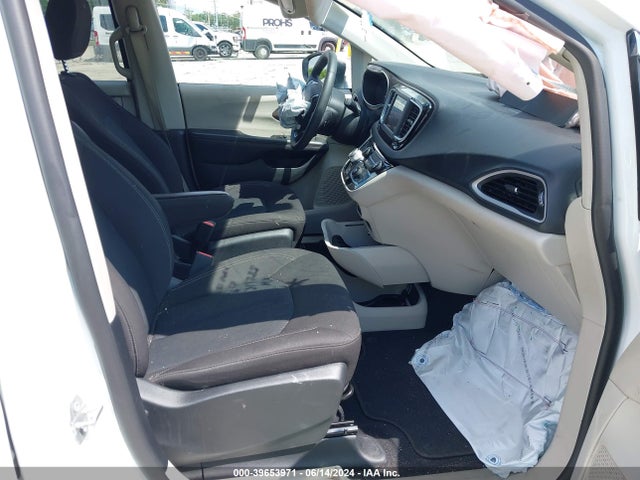 Chrysler Voyager Lx 2022 2C4RC1CGXNR166424 Image 5