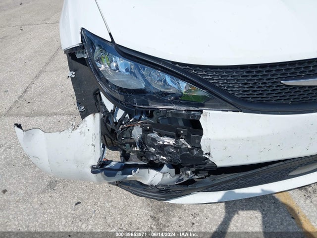 Chrysler Voyager Lx 2022 2C4RC1CGXNR166424 Image 6