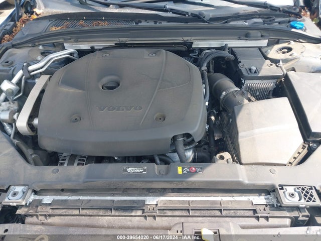YV1102EK5L1381735 Volvo V60 T5 Momentum