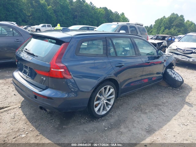 Volvo V60 T5 Momentum 2020 YV1102EK5L1381735 Image 4