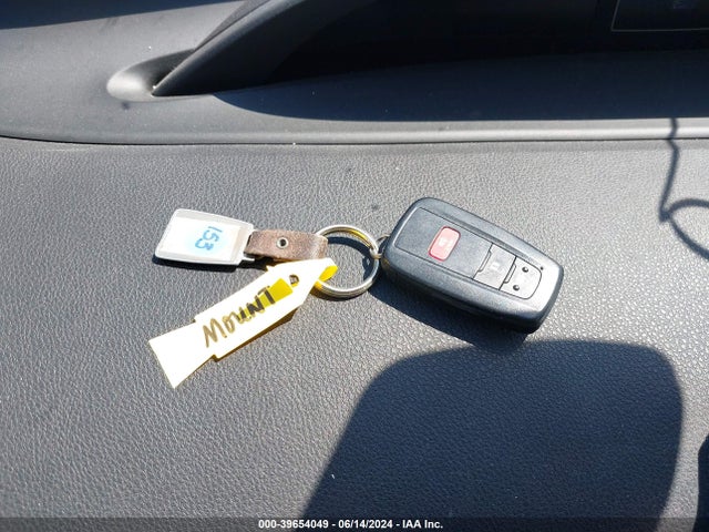 Toyota Prius Two 2018 JTDKBRFU5J3603656 Image 11