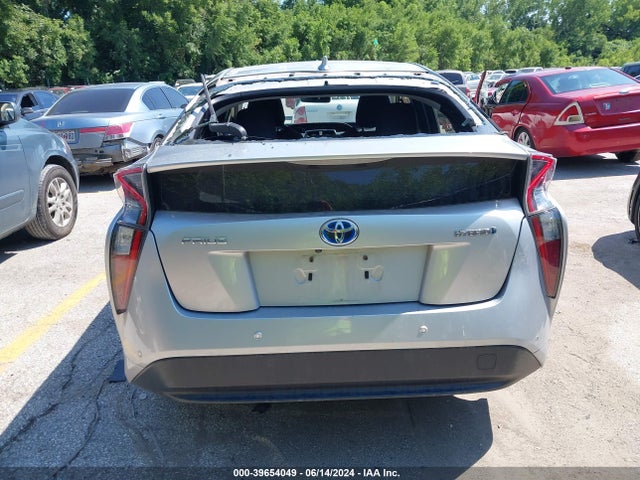 Toyota Prius Two 2018 JTDKBRFU5J3603656 Image 17