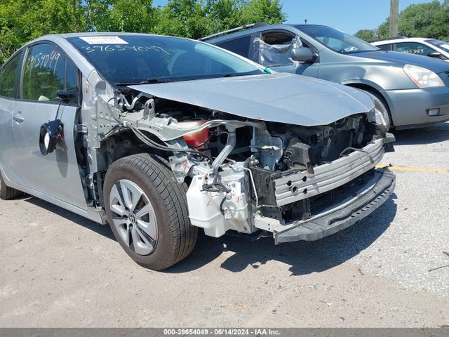 Toyota Prius Two 2018 JTDKBRFU5J3603656 Image 6