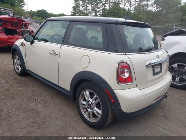 2013 MINI HARDTOP WMWSU3C56DT687508 Photo 2
