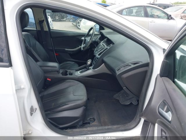 1FADP3K24EL200744 Ford FOCUS SE
