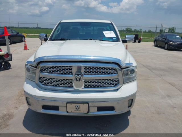 1C6RR7NT3JS104486 RAM 1500 Laramie  4x4 5'7 Box