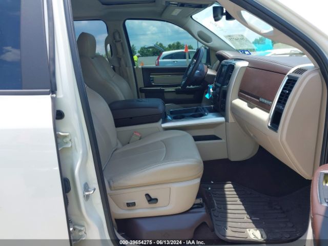 1C6RR7NT3JS104486 RAM 1500 Laramie  4x4 5'7 Box