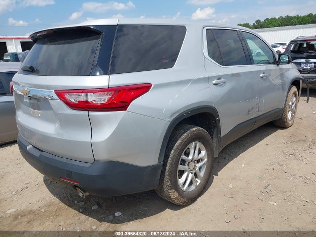 Chevrolet Traverse Ls 2019 1GNEVFKW5KJ136740 Image 4