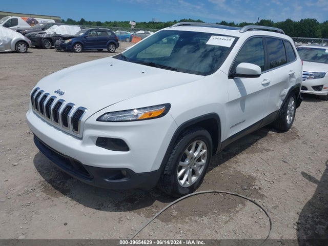 1C4PJMCB3HD220124 Jeep Cherokee Latitude 4x4