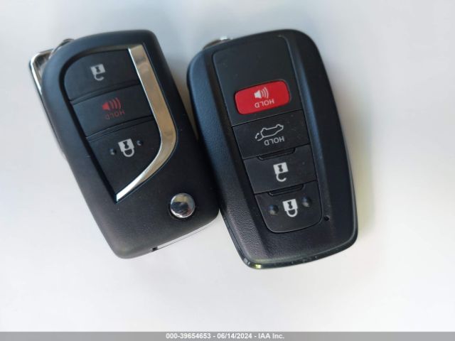 4T3RWRFVXRU136819 Toyota Rav4 Xle Hybrid