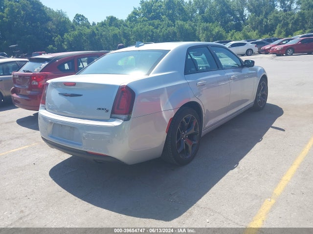 Chrysler 300 300s 2023 2C3CCABG8PH585232 Image 4