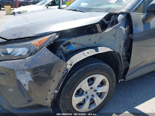 Toyota RAV4 LE 2019 JTMH1RFV5KD021610 Image 6