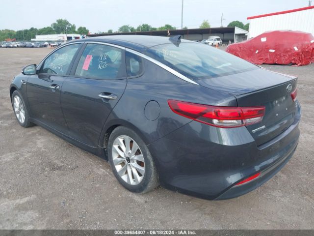 5XXGT4L39JG218831 KIA Optima S