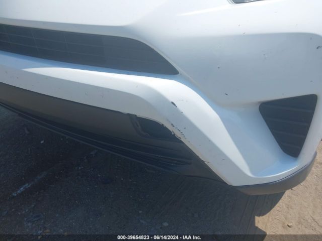 JTMZFREV1GD085416 Toyota RAV4 LE
