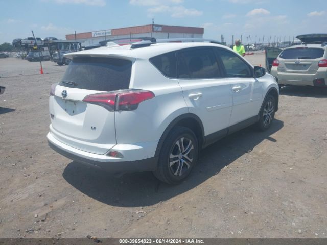 JTMZFREV1GD085416 Toyota RAV4 LE