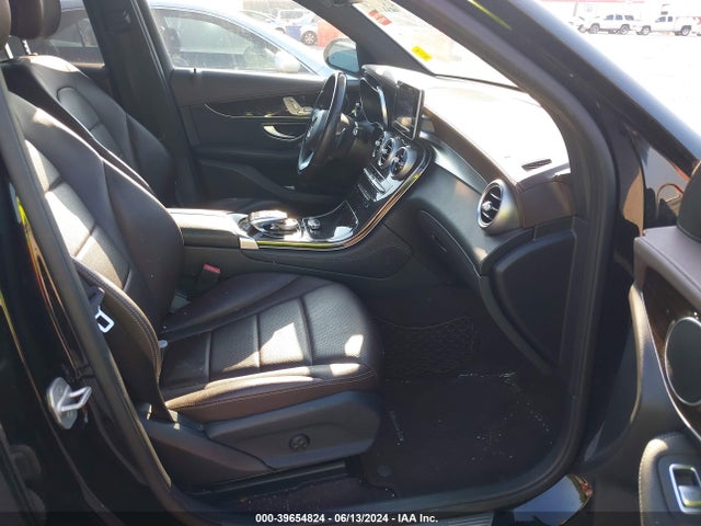 Mercedes-Benz GLC 300 2016 WDC0G4JB5GF071991 Image 5