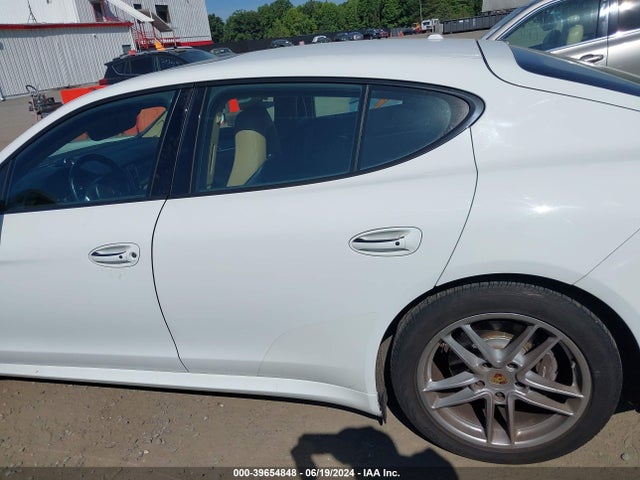 Porsche Panamera 2/4/4 Edition/edition 2016 WP0AA2A71GL001899 Image 14