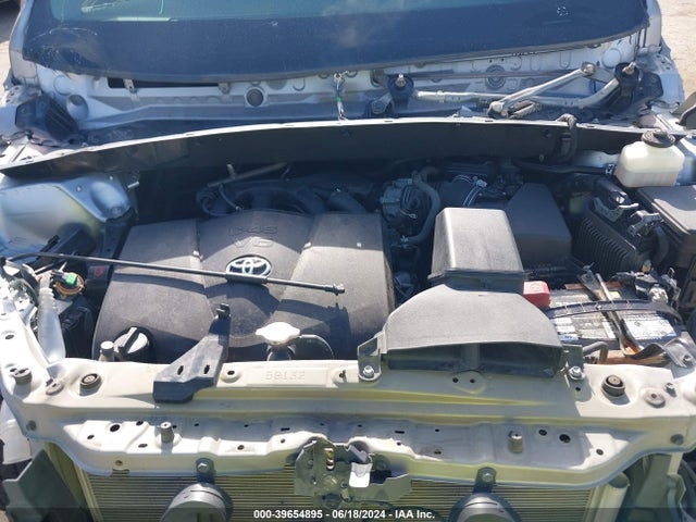 Toyota Highlander Le Plus 2018 5TDZZRFH1JS269492 Image 10
