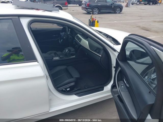 WBA8A9C53GK615956 BMW 320i