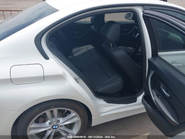 WBA8A9C53GK615956 BMW 320i