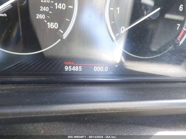 WBA5B1C53FD918711 BMW 535i