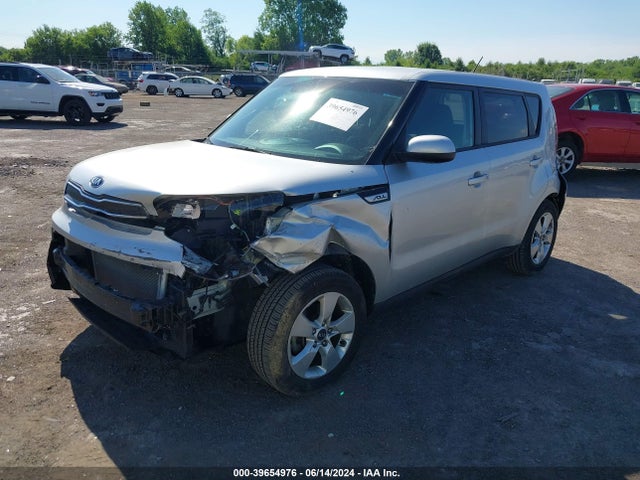 KIA Soul 2018 KNDJN2A26J7589372 Image 2
