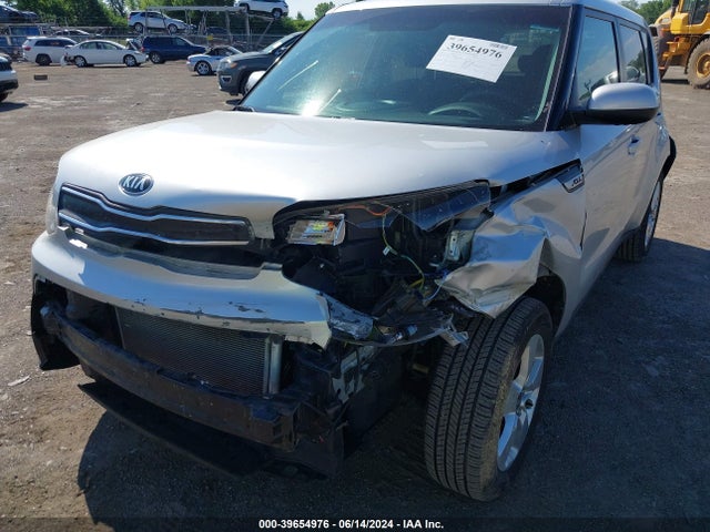 KIA Soul 2018 KNDJN2A26J7589372 Image 6
