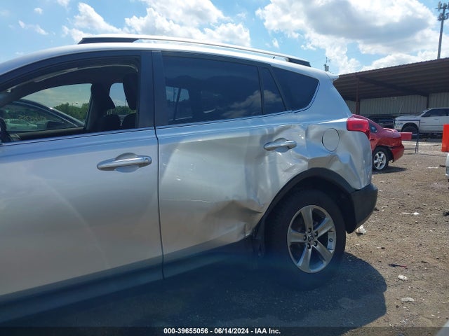 Toyota Rav4 Xle 2015 JTMRFREV5FD164621 Image 6