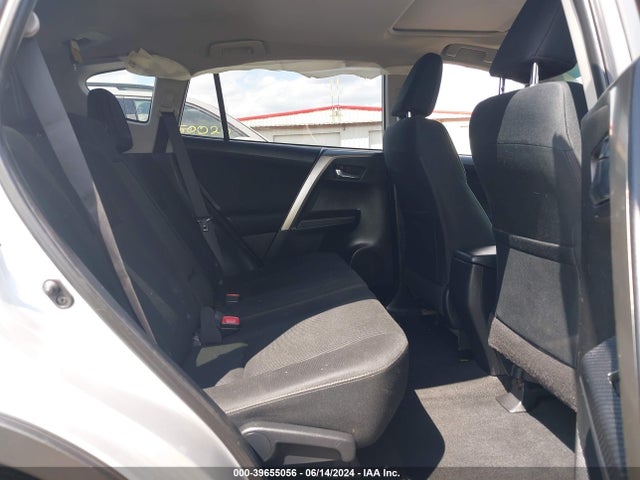 Toyota Rav4 Xle 2015 JTMRFREV5FD164621 Image 8