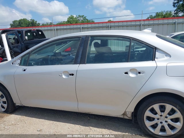 Toyota COROLLA LE 2021 5YFEPMAE5MP194720 Image 15
