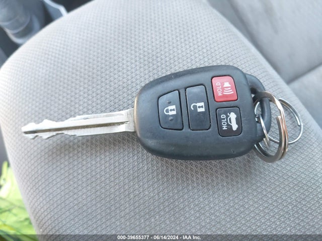 Toyota COROLLA LE 2017 5YFBURHE1HP736836 Image 11