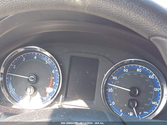 Toyota COROLLA LE 2017 5YFBURHE1HP736836 Image 7