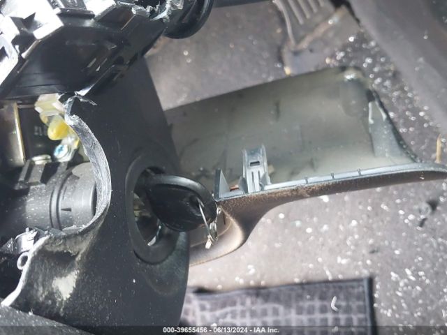 3KPFK4A78HE114077 KIA FORTE LX
