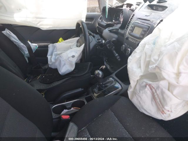 3KPFK4A78HE114077 KIA FORTE LX