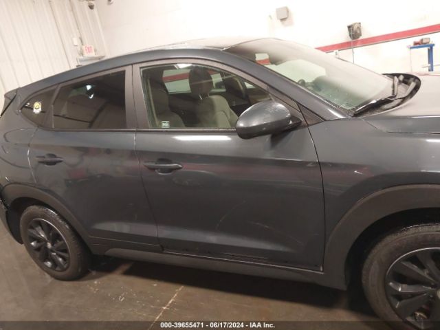 KM8J23A47LU169569 Hyundai TUCSON SE