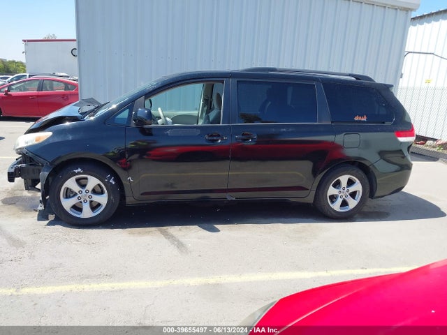 Toyota Sienna Le V6 8 Passenger 2014 5TDKK3DC5ES409298 Image 14