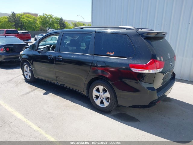 Toyota Sienna Le V6 8 Passenger 2014 5TDKK3DC5ES409298 Image 3
