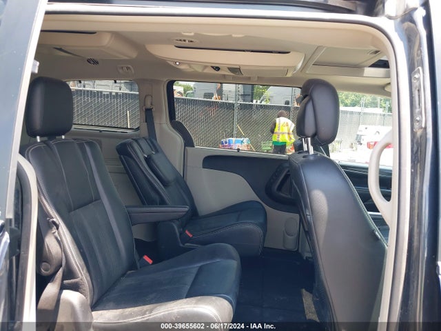2C4RC1CG5ER108107 Chrysler Town & Country Touring-l