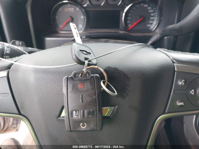 3GCUKREC8JG439365 Chevrolet Silverado 1500 2lt